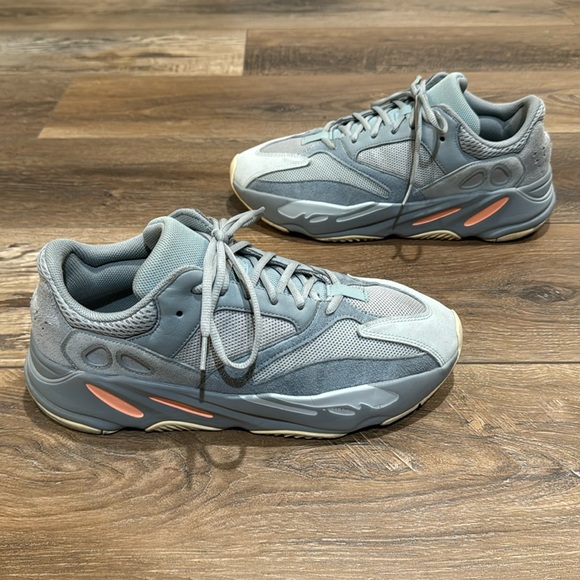 YEEZY Boost 700 Inertia Size 12 - Picture 4 of 11